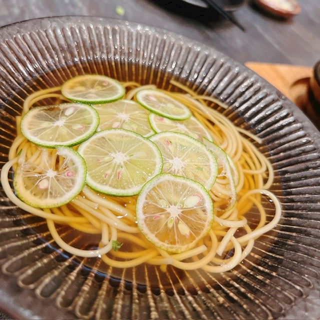 一条 葵