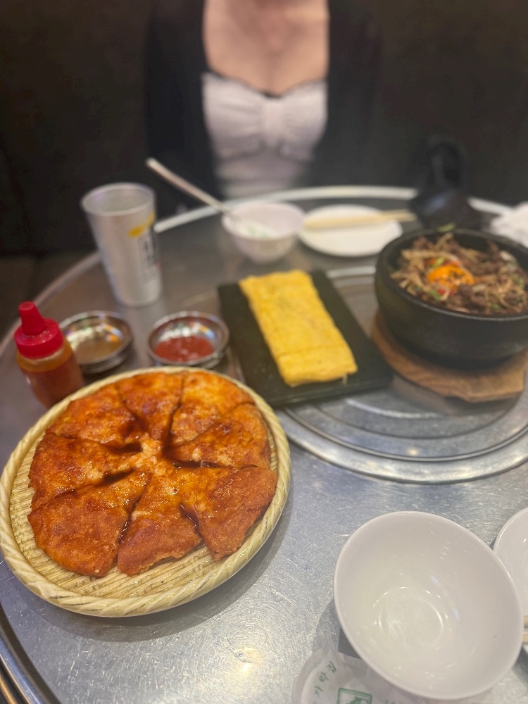 一条 葵