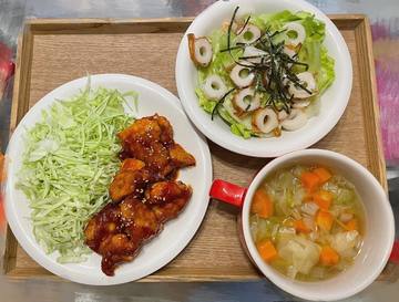 .  . ヤンニョムチキ･･･