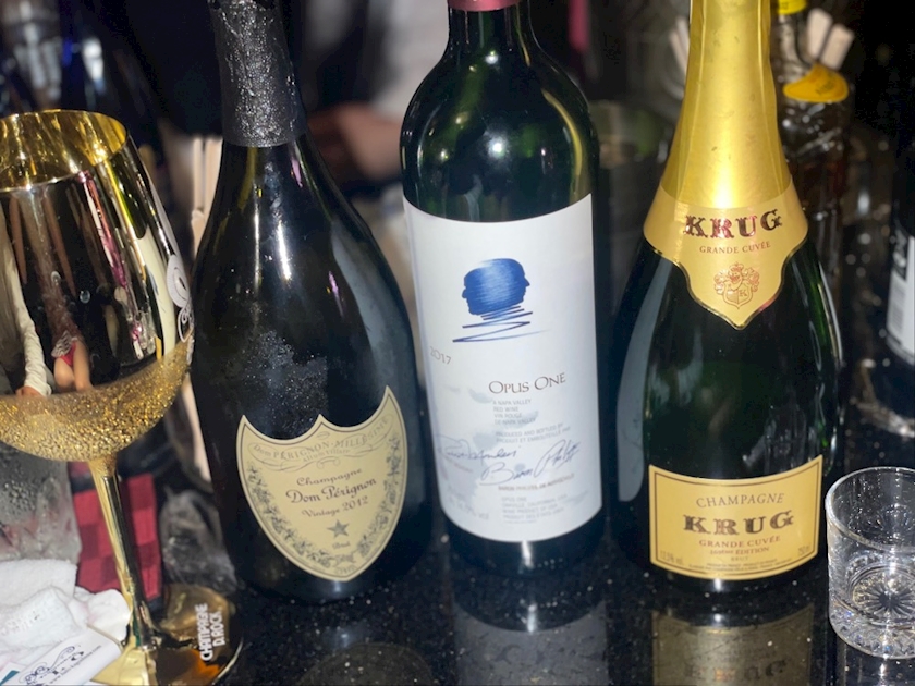 飲みすぎた次の日ってなんでこんなに目が充血するの