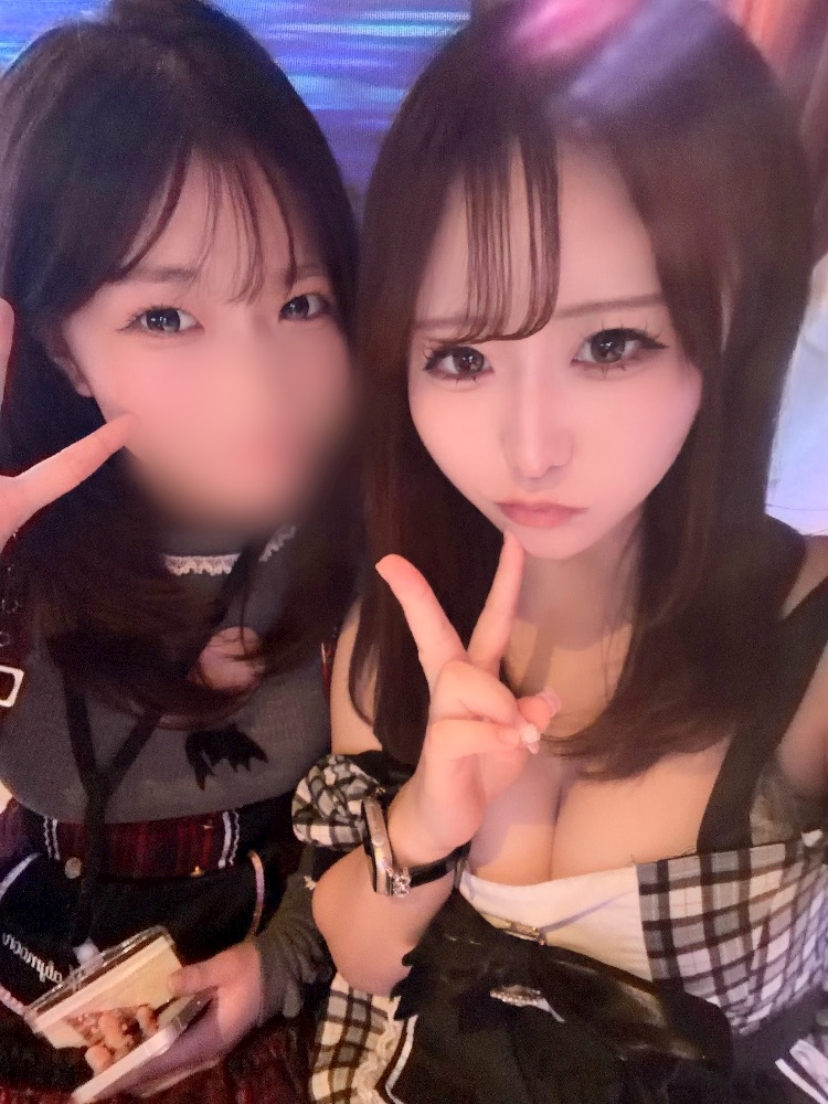 さん💘😈