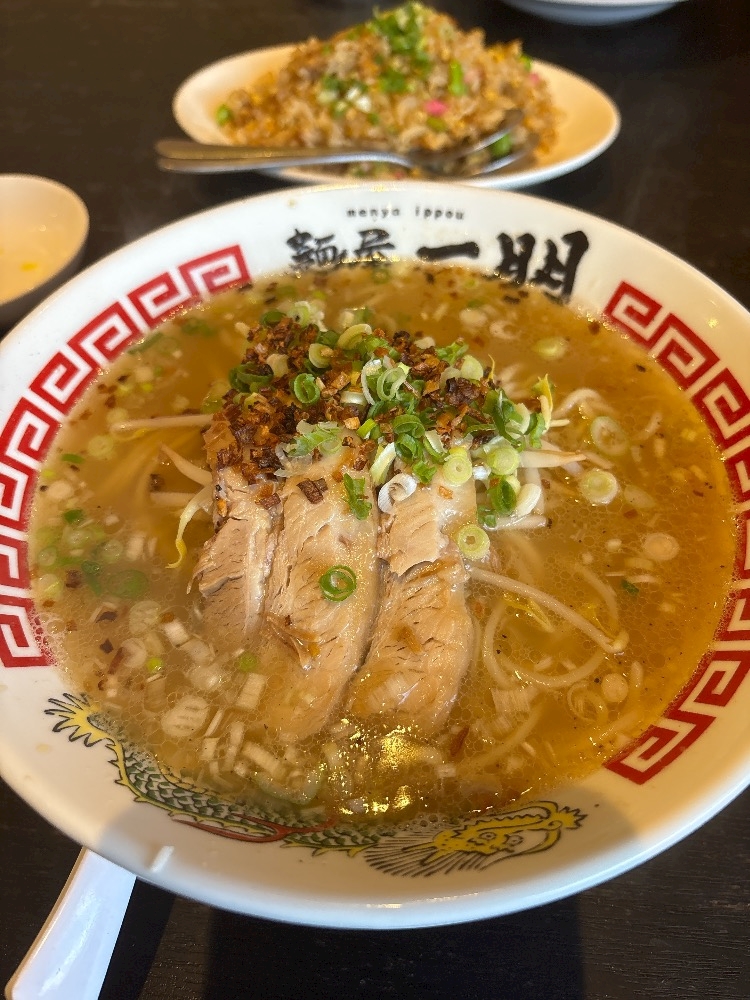ラーメン食べた🍜🍥