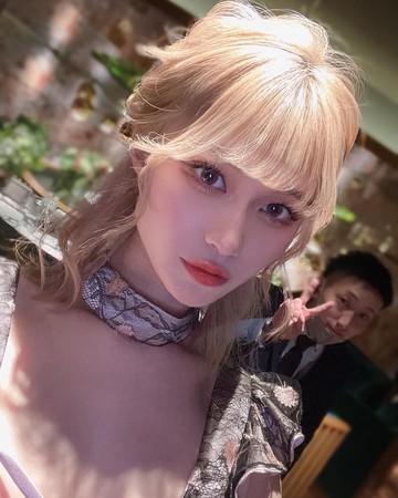 . . ホールで撮ってた･･･