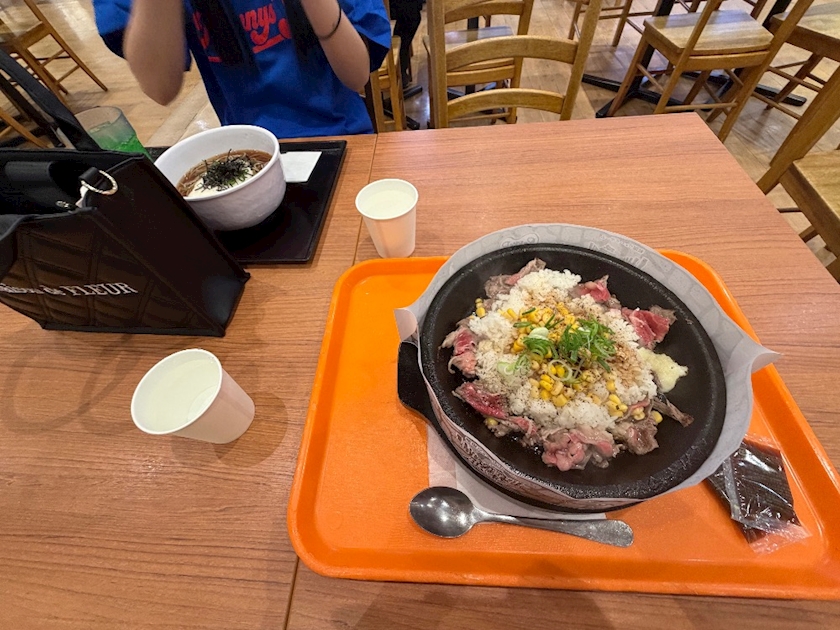 ごはんごはん
