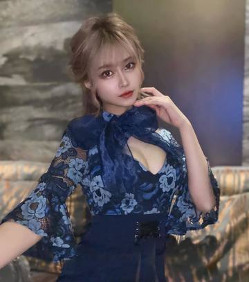 . . 今日は久々に前髪･･･