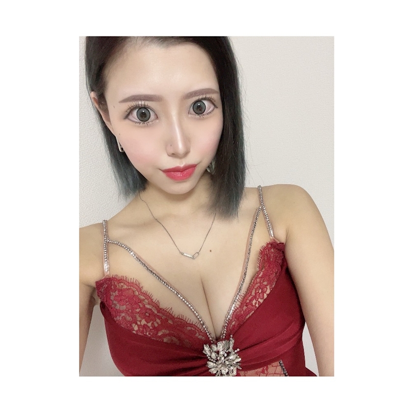 ꜀(  ꜆.  ̯. ̥)꜆ﾊﾞﾀｯ