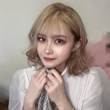 . . 最近メイク変えた･･･