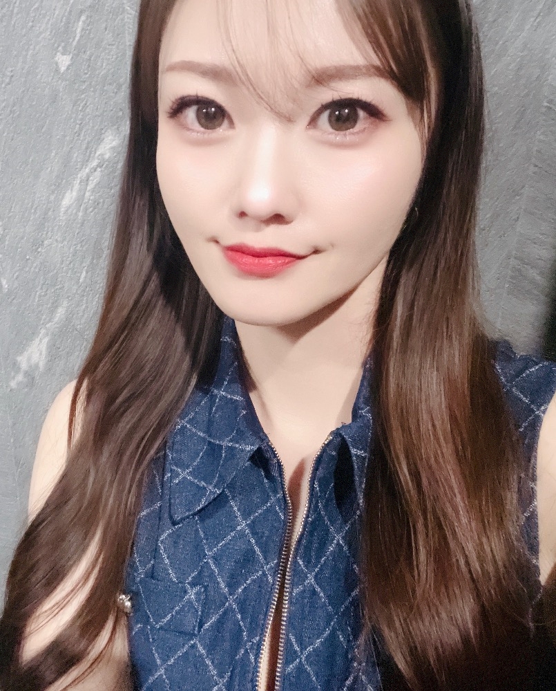 出勤してまーす🫰🏻 ᩚ