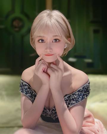 . . . ロングドレス･･･