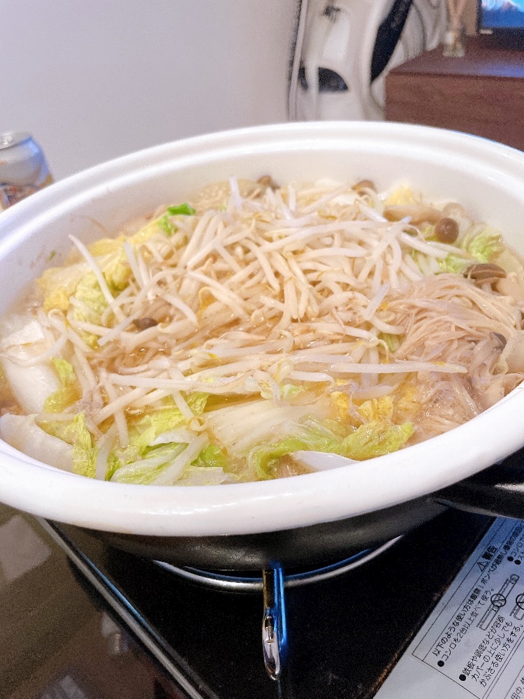冬はやっぱり鍋だよね🍲🥬🌶🥕🥓🥩
