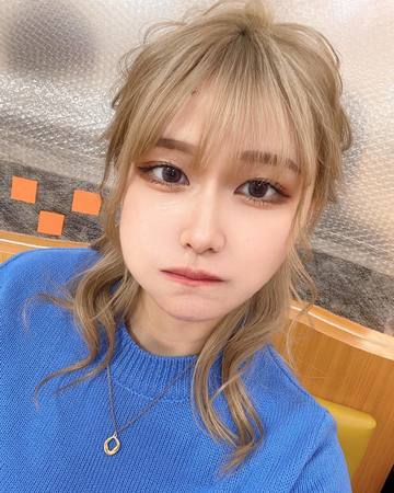 . . . お寿司頬張っ･･･