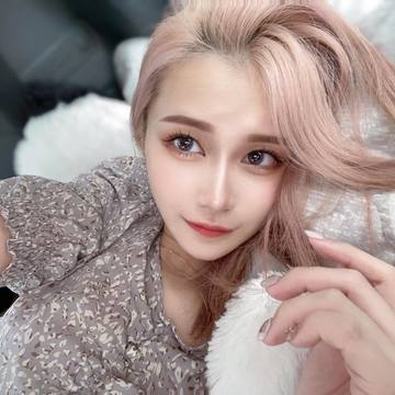 . . 木曜日です🌲 9･･･