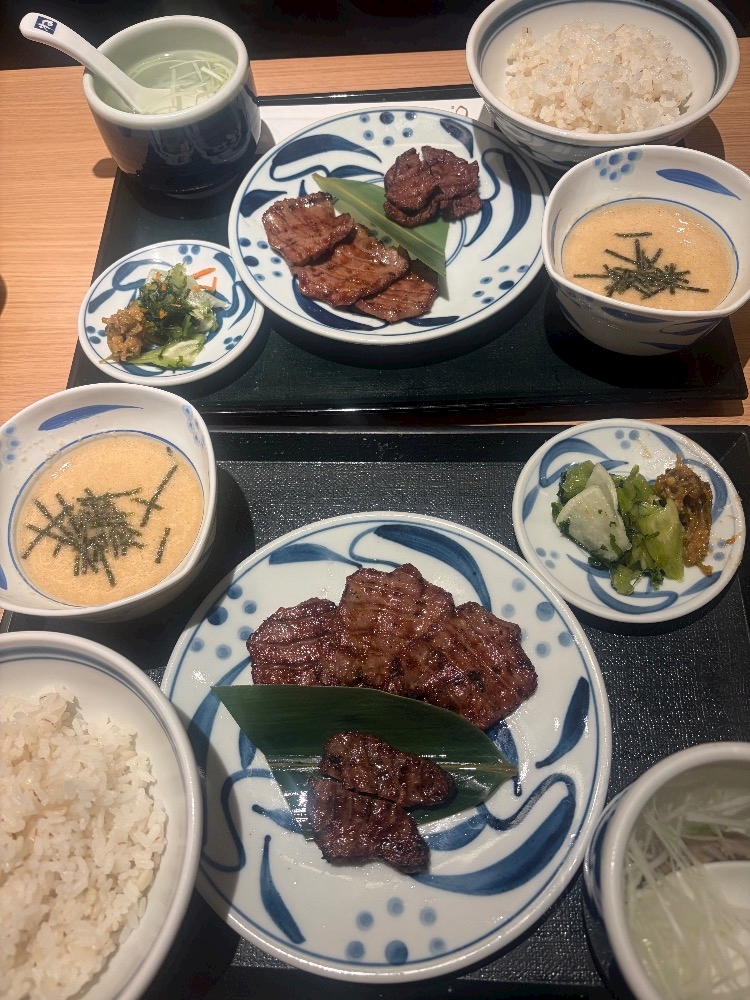 一条 葵