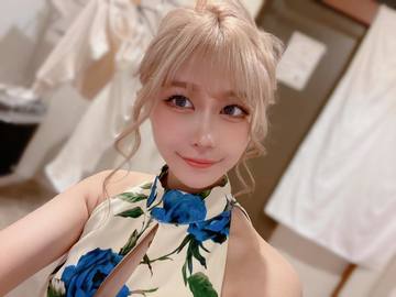 . . . ニコッチラッ･･･