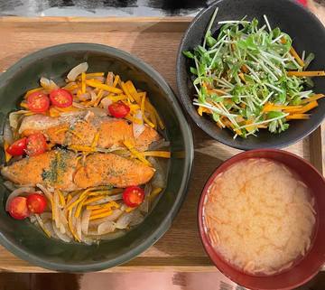 . . 鮭の洋風甘酢漬け･･･