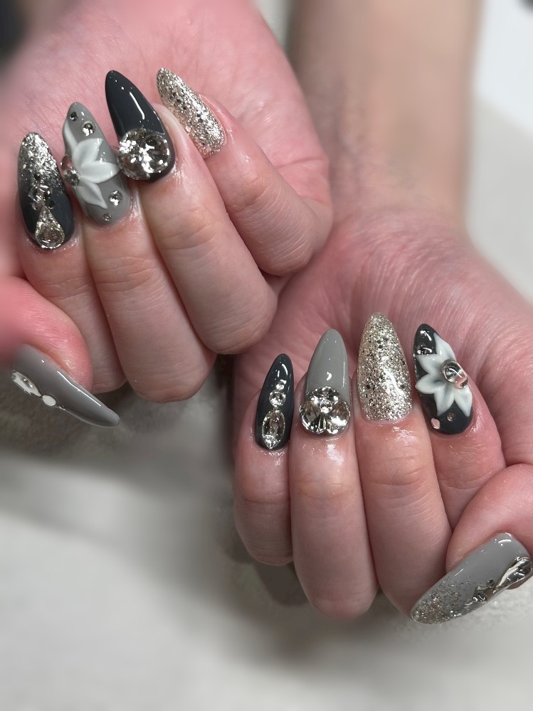 ギラギラ💎🩶